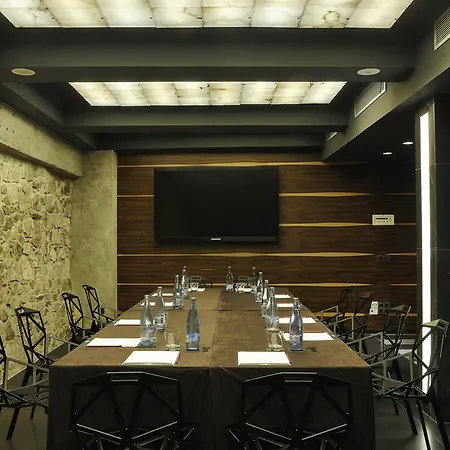 Hotel Bagues, A Small Luxury Hotel Of The World 